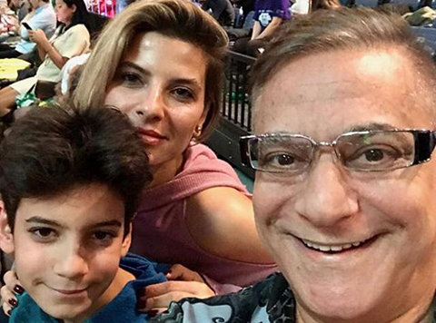 Mehmet Ali Erbil...ESKİ EŞTEN 'HAYIR' JESTİ!