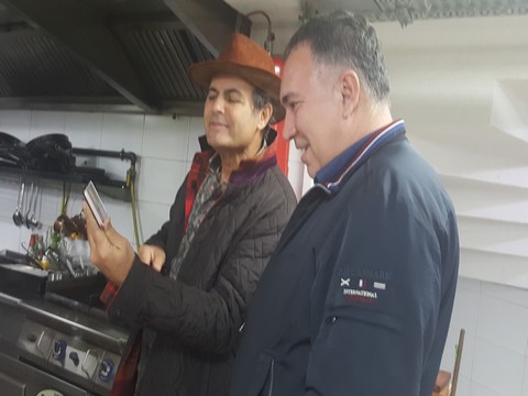 Ayhan Sicimoğlu... TRÜF MANTARI TESTİ!..
