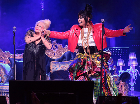 Bülent Ersoy - Muazzez Abacı... DEVLERİ ANADOLU YAKASI'NDA BULUŞTU!