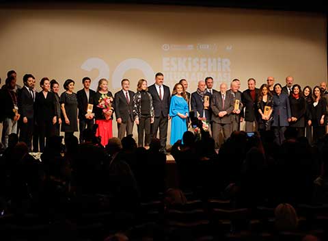 Eskişehir Uluslararası Film Festivali... PERFORMANS, EMEK VE ONUR ÖDÜLLERİYLE BAŞLADI!