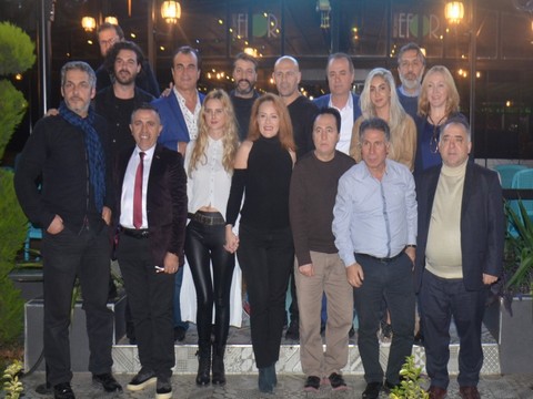 "Kral Midas’ın Hazinesi”... ÇEKİMİN BİTMESİNİ YEMEKLE KUTLADILAR!..