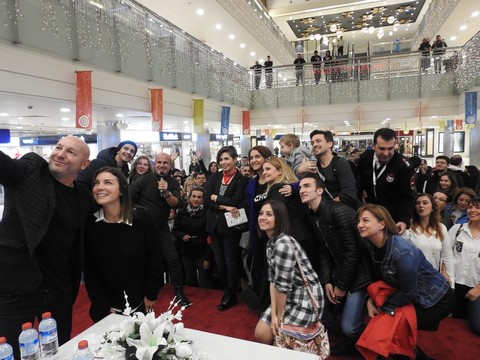 Bizi Hatırla... BAŞKENT GALASI DOLDU TAŞTI!..