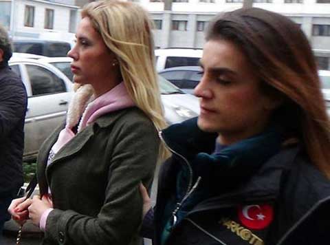 Esra - Ceyda Ersoy... NARKOTİK OPERASYONU, GÖZALTINA ALINDILAR!