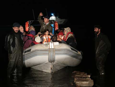 Ege'nin Hamsisi... MELAHAT'İ KURTARMA OPERASYONU!