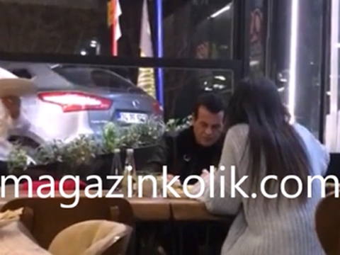 Hakan Peker...  TAZE DUL'UN YANINDAKİ MEÇHUL ESMER!...