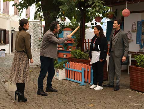 Ege'nin Hamsisi... DENİZ'İN KISKANÇLIK KRİZİ!