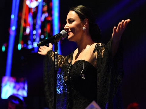 Sevcan Orhan... ESKİŞEHİR'DE TÜRKÜ ŞÖLENİ!..