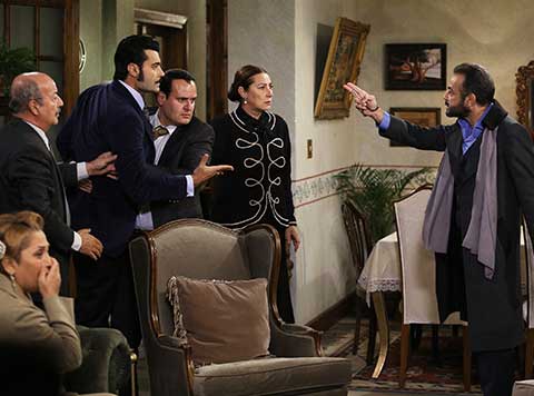 Bir Zamanlar Çukurova...FEKELİ KONAĞI BASIYOR!