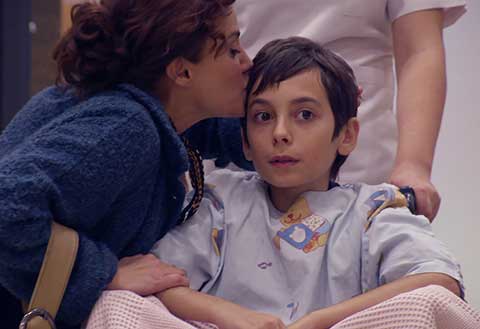 İkizler Memo-Can... MEMO'YA ARABA ÇARPAR!