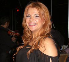 Elif Karlı... "ÇOCUK YAPMA İŞİ ÖZENDİM BENDE YAPAYIM MANTIĞI İLE OLMAZ"!