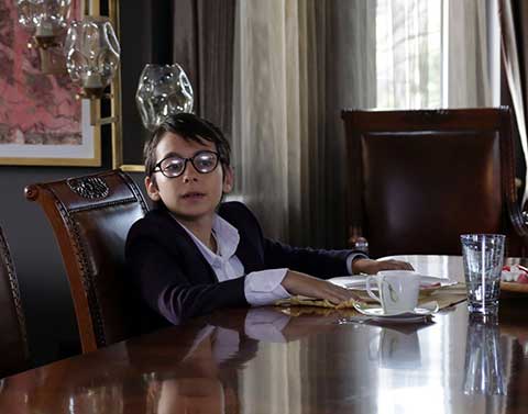 İkizler Memo-Can... MEMO MALİKANEDE YAŞAMAYA BAŞLAR!