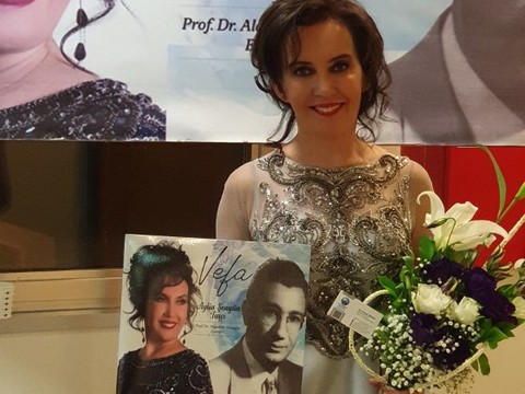 Aylin Şengün... PLAK TUTKUNLARINI HEYECANLANDIRAN ALBÜM!..