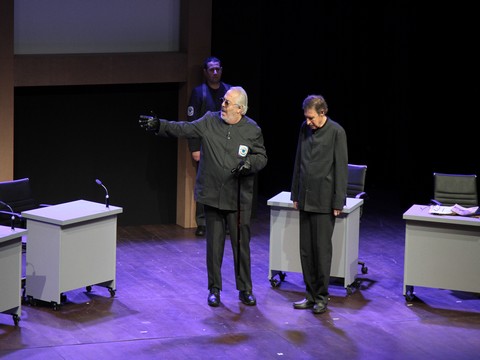 Büyük Gözaltı(1984)... RUTKAY AZİZ VE TANER BARLAS'IN  OYUNUNA ÜNLÜ AKINI!..