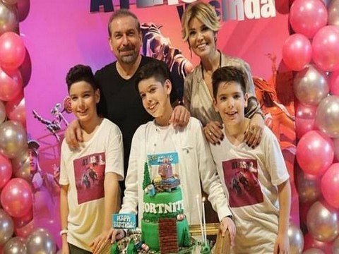 Gülben Ergen-Mustafa Erdoğan... ATLAS'A SÜRPRİZ DOĞUM GÜNÜ PARTİSİ!..