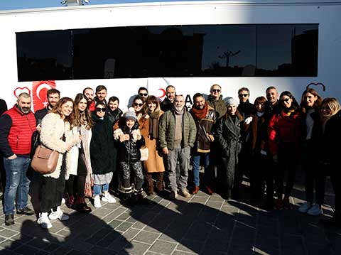 Kadın... TÜM EKİP KAN BAĞIŞI KAMPANYASI BAŞLATTI!