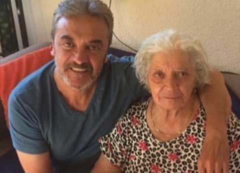 Mesut Akusta... ANNESİNİ KAYBETTİ!