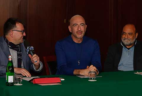 Serhat Hacıpaşalıoğlu...64. EUROVISION ŞARKI YARIŞMASI’NDA TÜRKİYE YOK AMA TÜRK VAR!