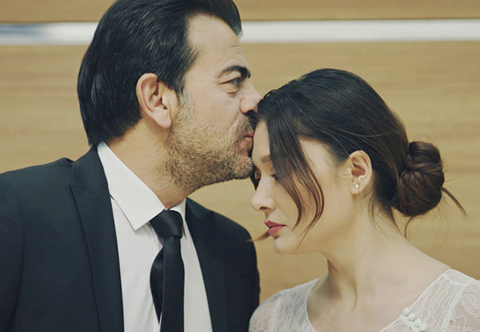 Gülperi... GÜLPERİ NİKAH MASASINDA!