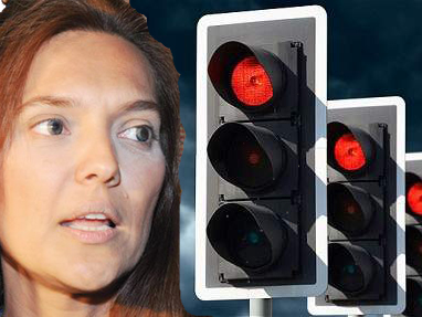 Özel Haber / Demet Akalın... KIRMIZI IŞIK İHLALİ