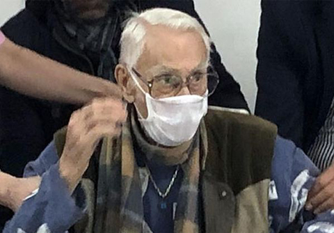 Eşref Kolçak... HASTANEYE KALDIRILDI!