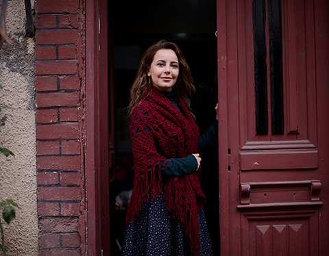 Tek Yürek... İŞTE MAHALLENİN GÜZEL KUAFÖRÜ İLKNUR!