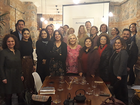 Zeliha Sunal...ATIKSIZ  BİR YAŞAM İÇİN ÇALIŞMAYA DEVAM!