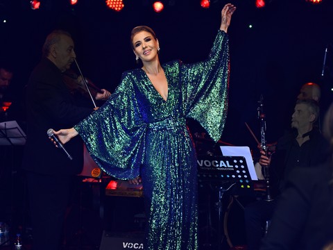 Gülben Ergen... KAYSERİ'DE YEŞİL ŞIKLIĞI!..