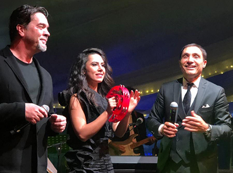 Beyaz - Enbe Orkesstrası...UNUTULMAZ MÜZİK ZİYAFETİ!