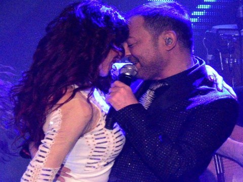 Serdar Ortaç... SEKSİ DANSÇISIYLA İMTİHANI!..