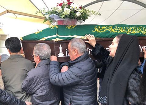 Tuğba Özerk... BABAYA ZOR VEDA!