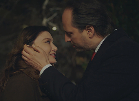 Gülperi...“HALA BABAMI SEVİYOR MUSUN?”