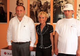 BİSSE GÖRME ENGELLİLERE SPONSOR OLDU...