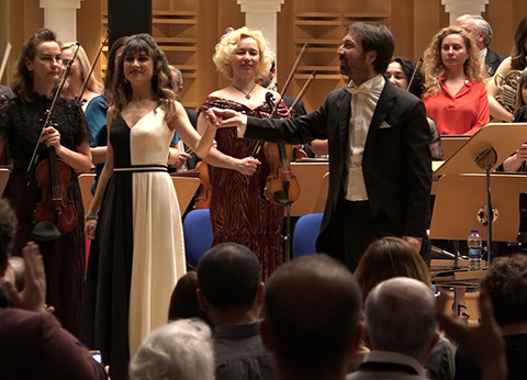 Selen Öztürk... SESİYLE DE KENDİNİ KANITLADI!