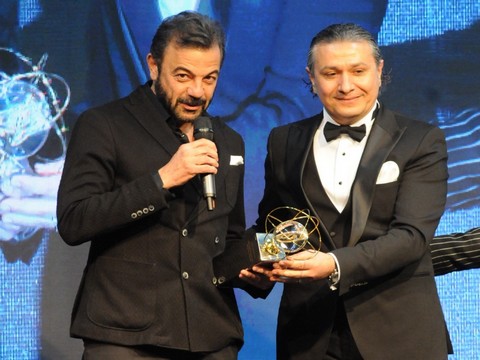 "Bir Zamanlar Çukurova"... 3 ÖDÜL BİRDEN!..