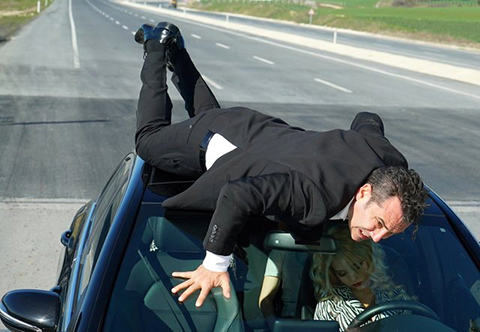 Ferhat Göçer... DUBLÖR KULLANMADI, SAKATLANDI!