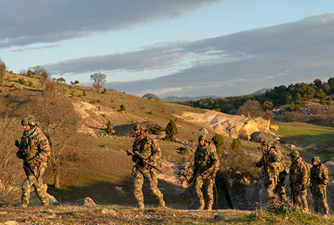 Savaşçı...ALBAY KOPUZ KARDEŞİNİ KURTARABİLECEK Mİ?