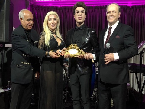 Yılmaz Morgül... "ENGELSİZ YAŞAM VAKFI" YARARINA LOS ANGELES'TA!..