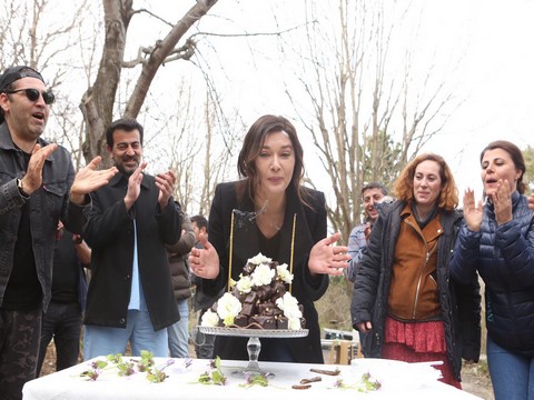 Nurgül Yeşilçay... SETTE DOĞUM GÜNÜ SÜRPRİZİ!..