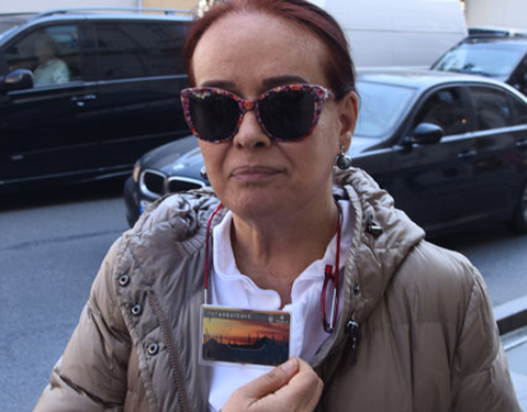 Müjde Ar... 'BASIYORUM, GEZİYORUM!