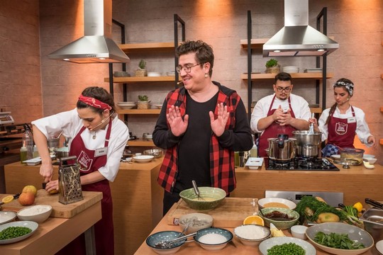 İbrahim Büyükak... "DİLİM DAMAĞIM KILIÇTAN KESKİNDİR"!..