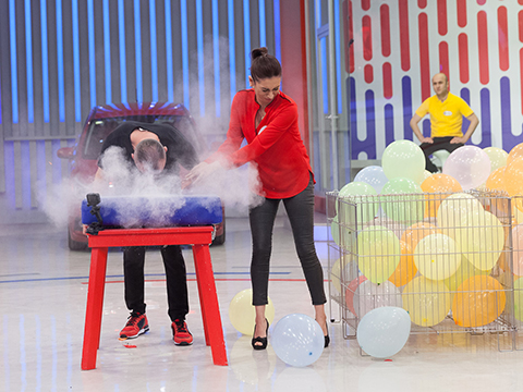 Yaparsın Aşkım... 'BALONA KAFA ATMA'