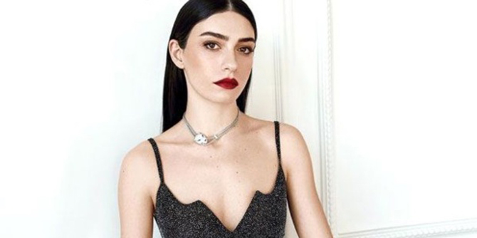 Hazar Ergüçlü... "DİLBER'DEN ÇOK ŞEY ÖĞRENİYORUM"