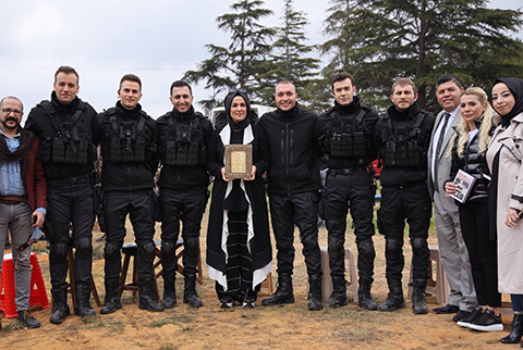 Söz... ŞEHİT ÇOCUKLARI SETTE !