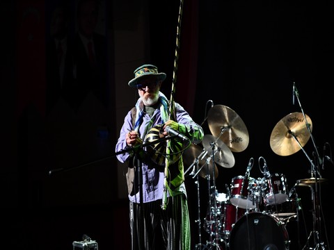 Okay Temiz... ÜSKÜDAR'DA CAZ ŞÖLENİ!..