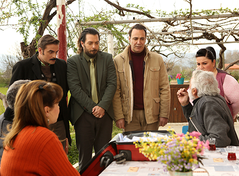 Kalk Gidelim... DAL AİLESİ MİRASI KAPTIRIR!