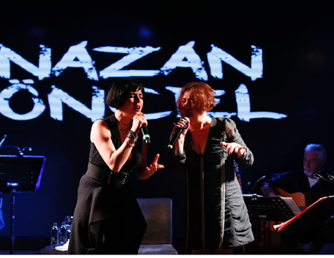 Nazan Öncel - Gonca Vuslateri... 'İKİ DELİ YANYANA GELDİK!'