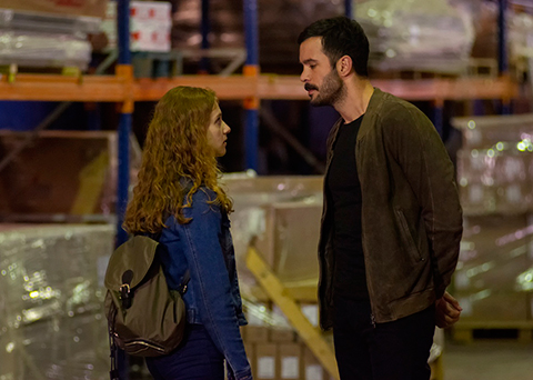 Kuzgun... ‘BIRAK YOLUMUZU BULAYIM KUZGUN!’