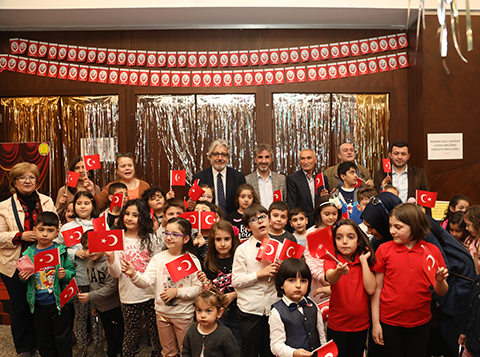 İBB Şehir Tiyatroları...35. ÇOCUK ŞENLİĞİ SONA ERDİ!