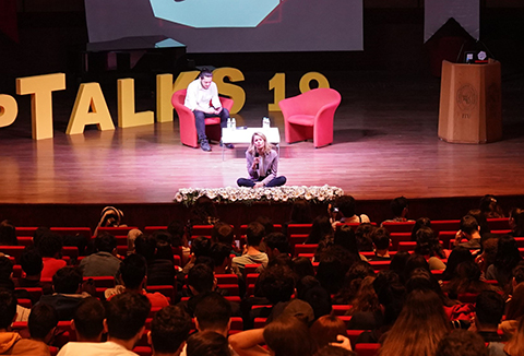 Burcu Biricik... İTÜ’LÜ ÖĞRENCİLERLE BULUŞTU!