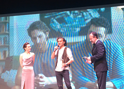 Bülent Çolak... İKİ ÖDÜL BİRDEN!